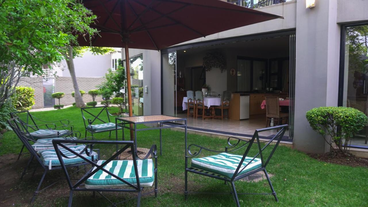 Fatmols Guest Lodge Johannesburg Exteriör bild